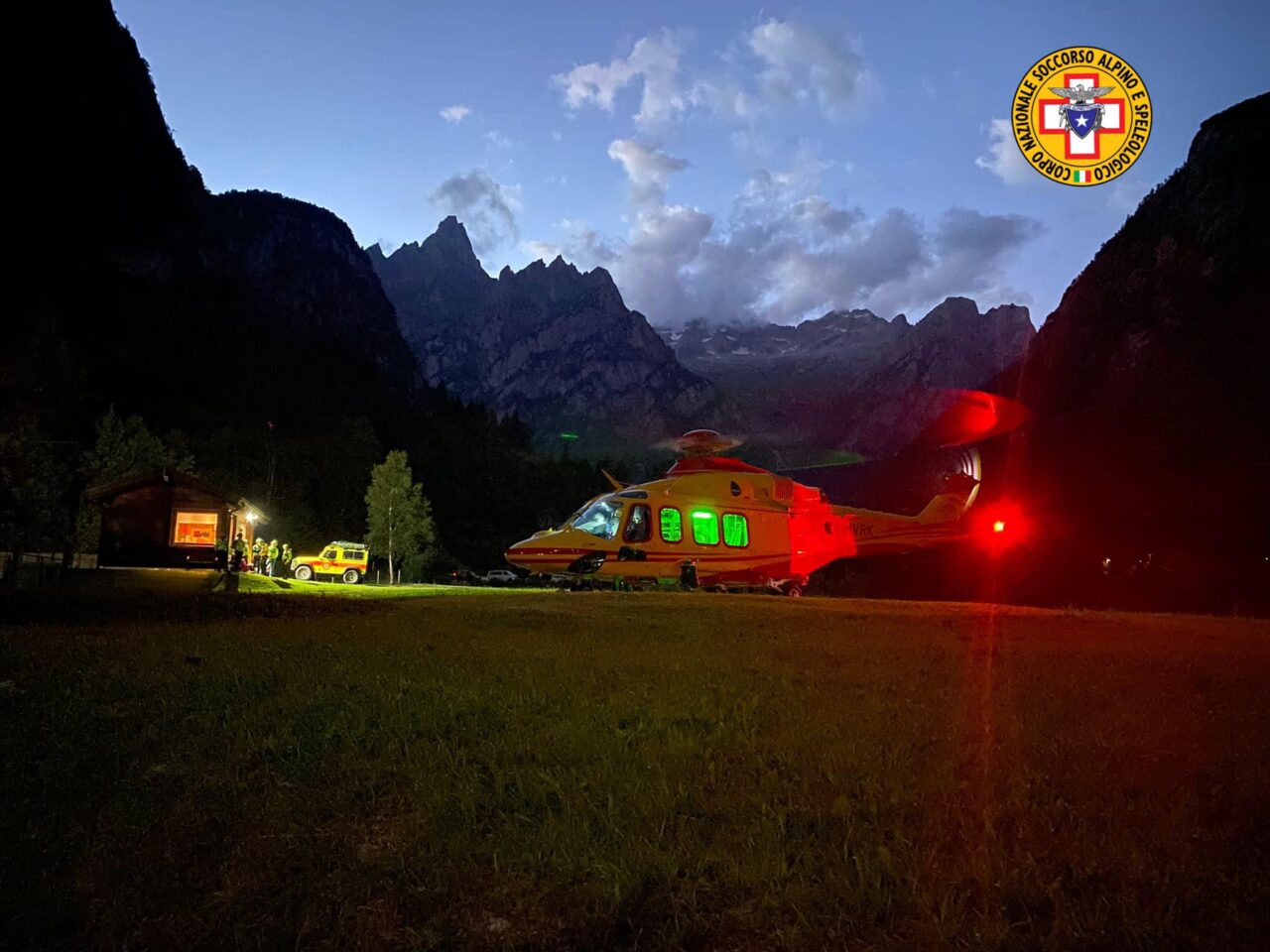 Un infortunio e un malore, escursionisti recuperati dal Soccorso Alpino