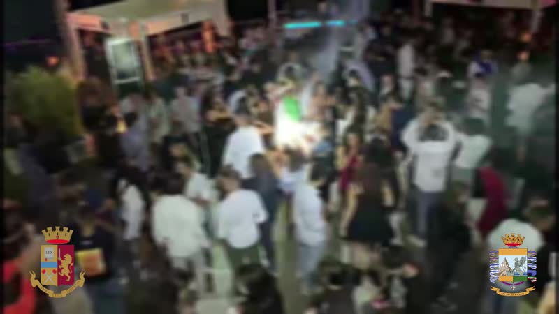 Locale chiuso a Bellagio: il video delle 650 persone che ballano in barba ai divieti