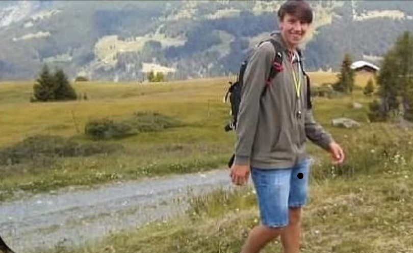 Grande dolore per la prematura scomparsa di Simone