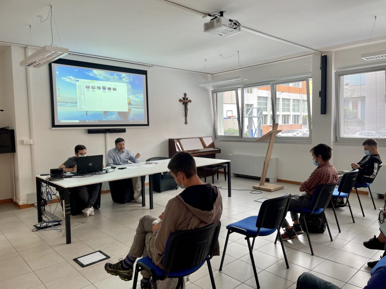 “La letteratura e il vino”: lezione del dirigente Molinari agli studenti dell’Istituto Agrario