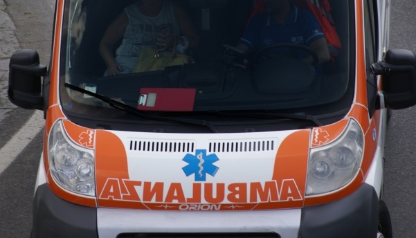 Giovane taglialegna muore a Tartano