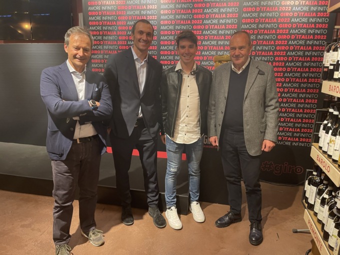 Il Giro d’Italia torna con una tappa fantastica che sta già facendo sognare