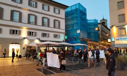 Manifestazione "No green pass" a Sondrio