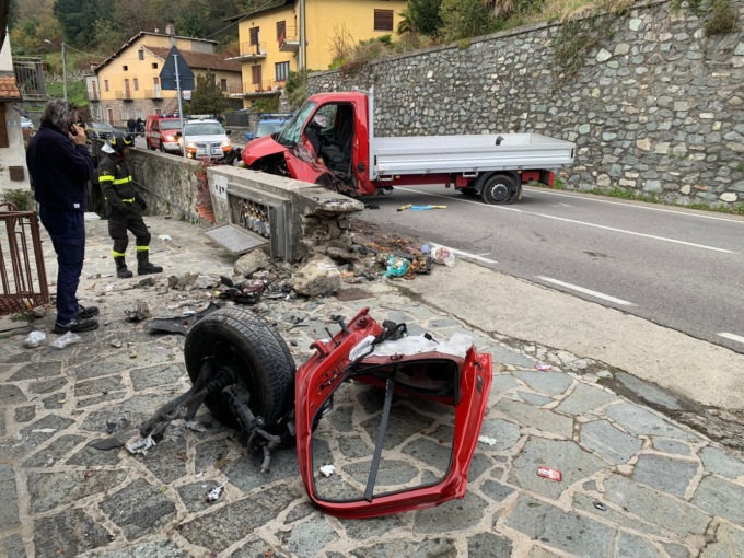 Schianto a Domaso, 50enne in ospedale