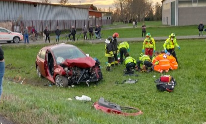 Tremendo schianto in provincia di Cremona, ferita gravemente una valtellinese di 27 anni