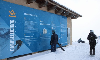 Dopo lo stop per il covid si torna a sciare, le foto da Livigno invadono i social