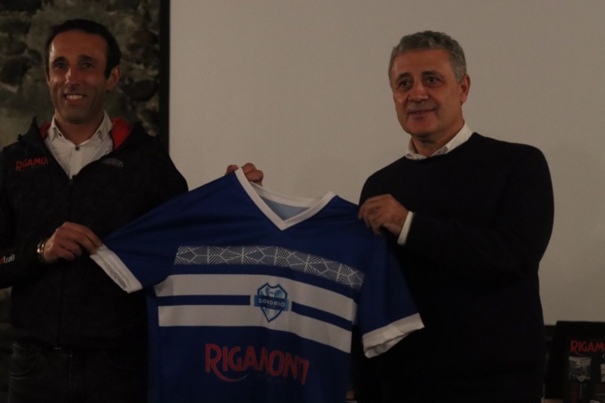 Ecco la nuova maglia ufficiale de la Prima Squadra de La Nuova Sondrio Calcio
