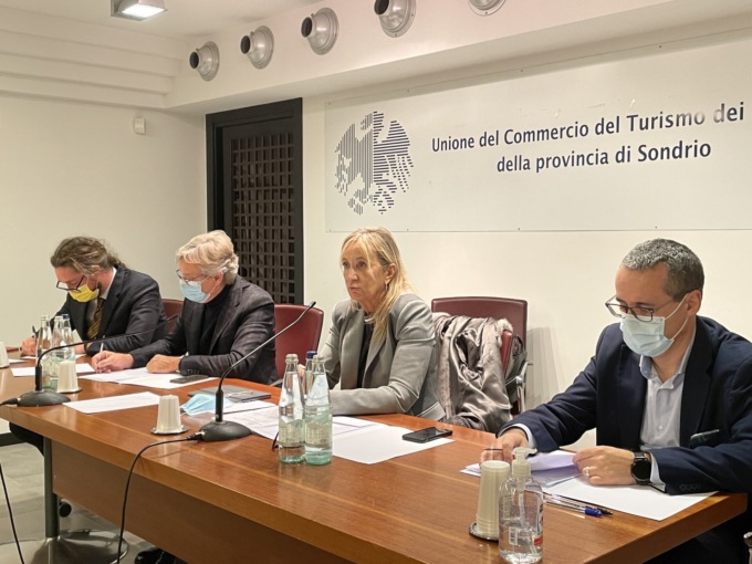 Credaro (Unione Commercio e Turismo): “Preoccupano i dati sanitari  ma le nostre categorie hanno già dato”