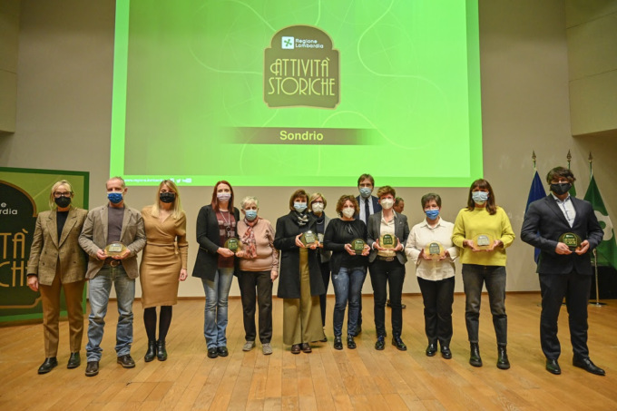 Negozi storici, 12 attività premiate oggi in Regione
