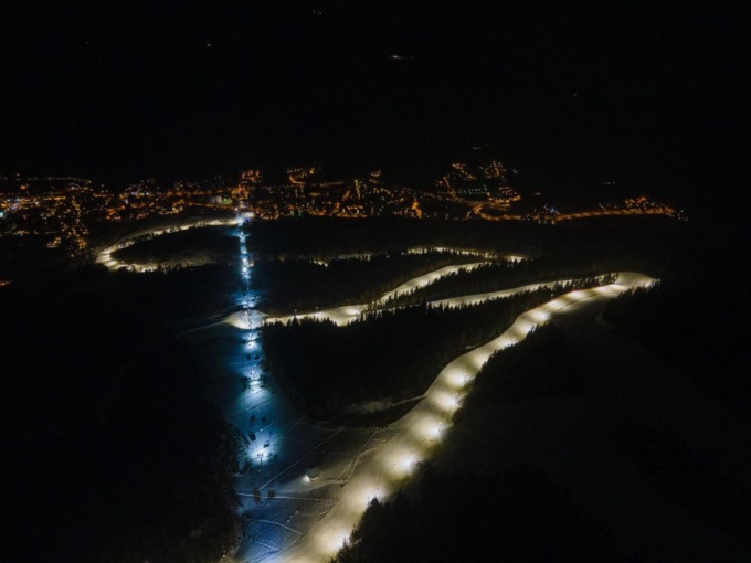 Lo sci di notte va alla grande