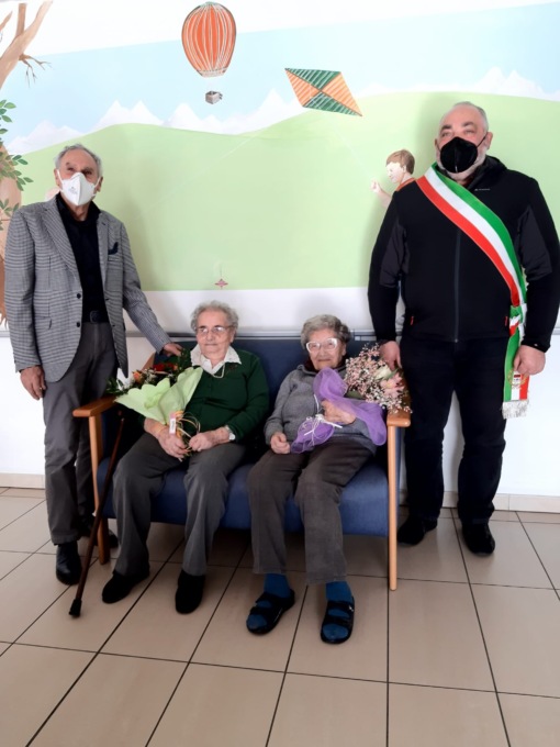 Casa di riposo, festeggiate due centenarie