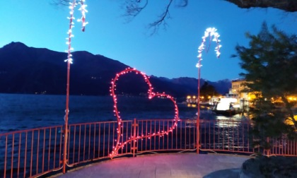 Passeggiata romantica sul Lago di Como