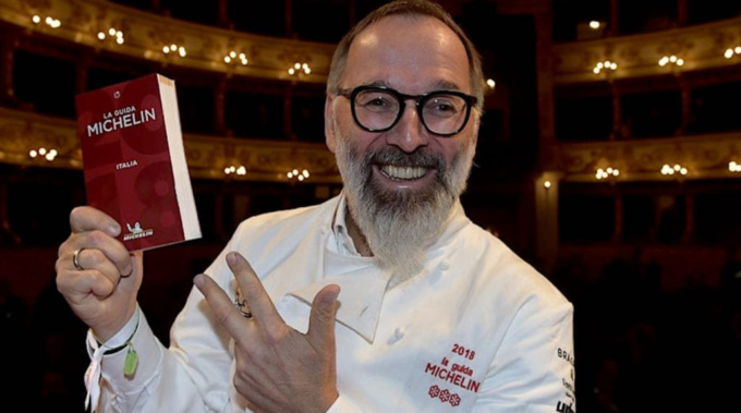 Lo chef tirolese Norbert Niederkofler racconta la sua cucina etica nel ristorante Kosmo