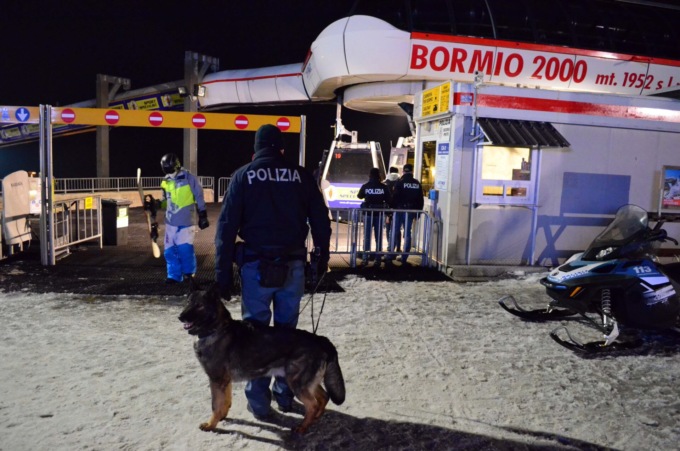 Sci notturno a Bormio: la Polizia sequestra marijuana a uno sciatore