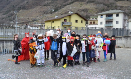 Le scuole elementari si riprendono la festa di Carnevale