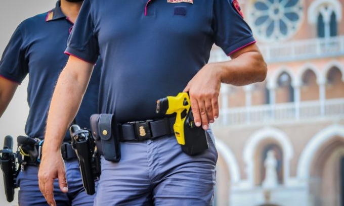 In Valtellina e Valchiavenna Forze dell’Ordine con il taser