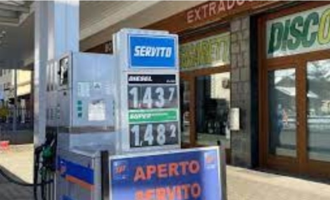 Carburanti, prolungato lo sconto di 30 centesimi: i prezzi di tutti i distributori in provincia