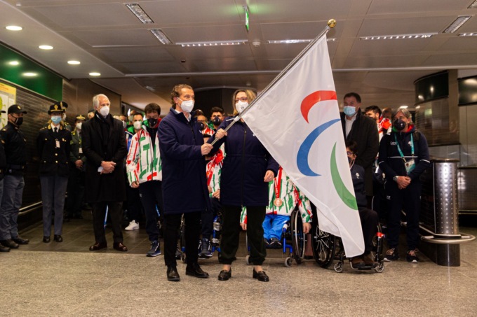 La bandiera paralimpica arriva in Italia