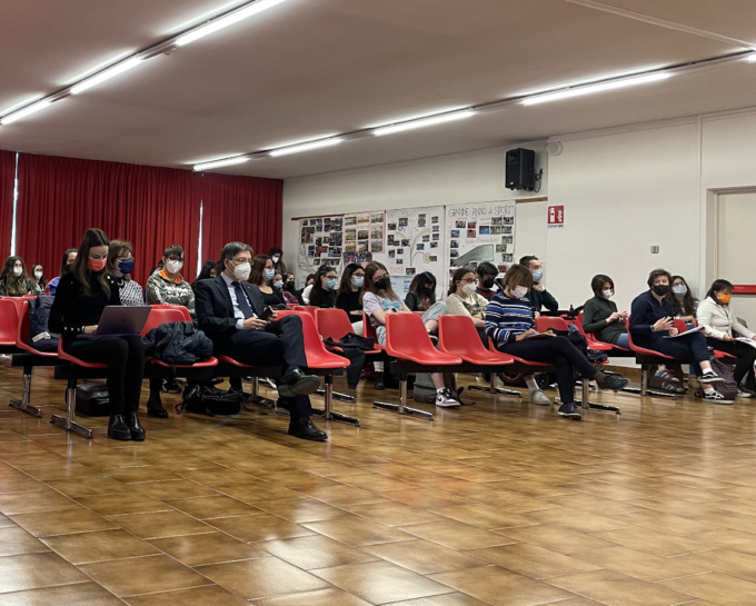 I ragazzi imparano la gestione del contrasto
