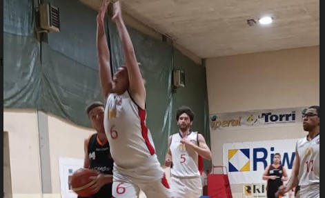 Basket CSI: Cosio in testa alla classifica, Eagles nella top five