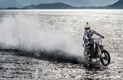 All’asta la mitica moto che vola sull’acqua