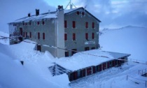 Ok a demolizione e ricostruzione dello storico Rifugio Casati