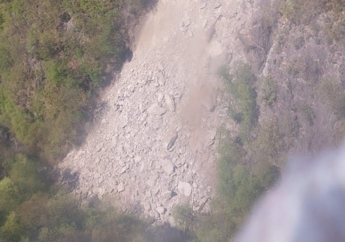 Frana in Valvarrone: 5000 metri cubi di roccia caduti dalla montagna