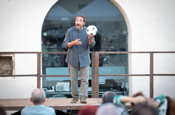 Al Teatro Spazio Centrale di Arquino lo scudetto del Cagliari raccontato come in un mito antico