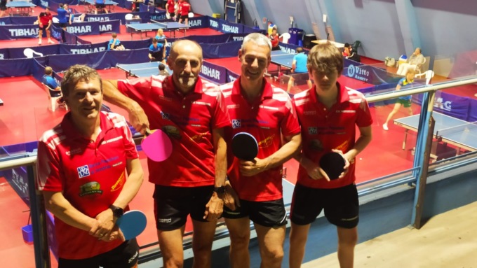 Impresa del GS CSI Morbegno: la squadra di Tennis Tavolo in C2