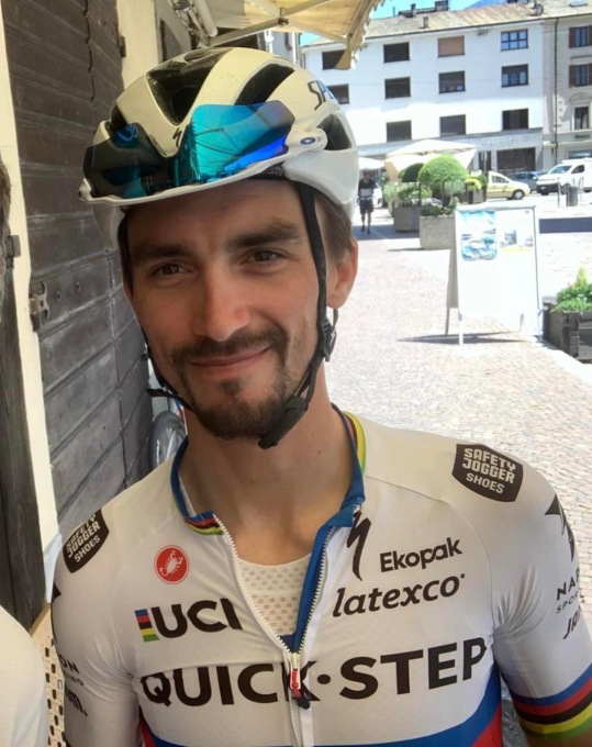 Alaphilippe in piazza Basilica