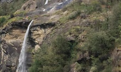 Grossa multa per due turisti milanesi sulle cascate dell'Acquafraggia
