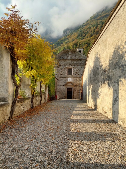 Palazzo Vertemate Franchi non chiude, rimarrà aperto ancora un mese