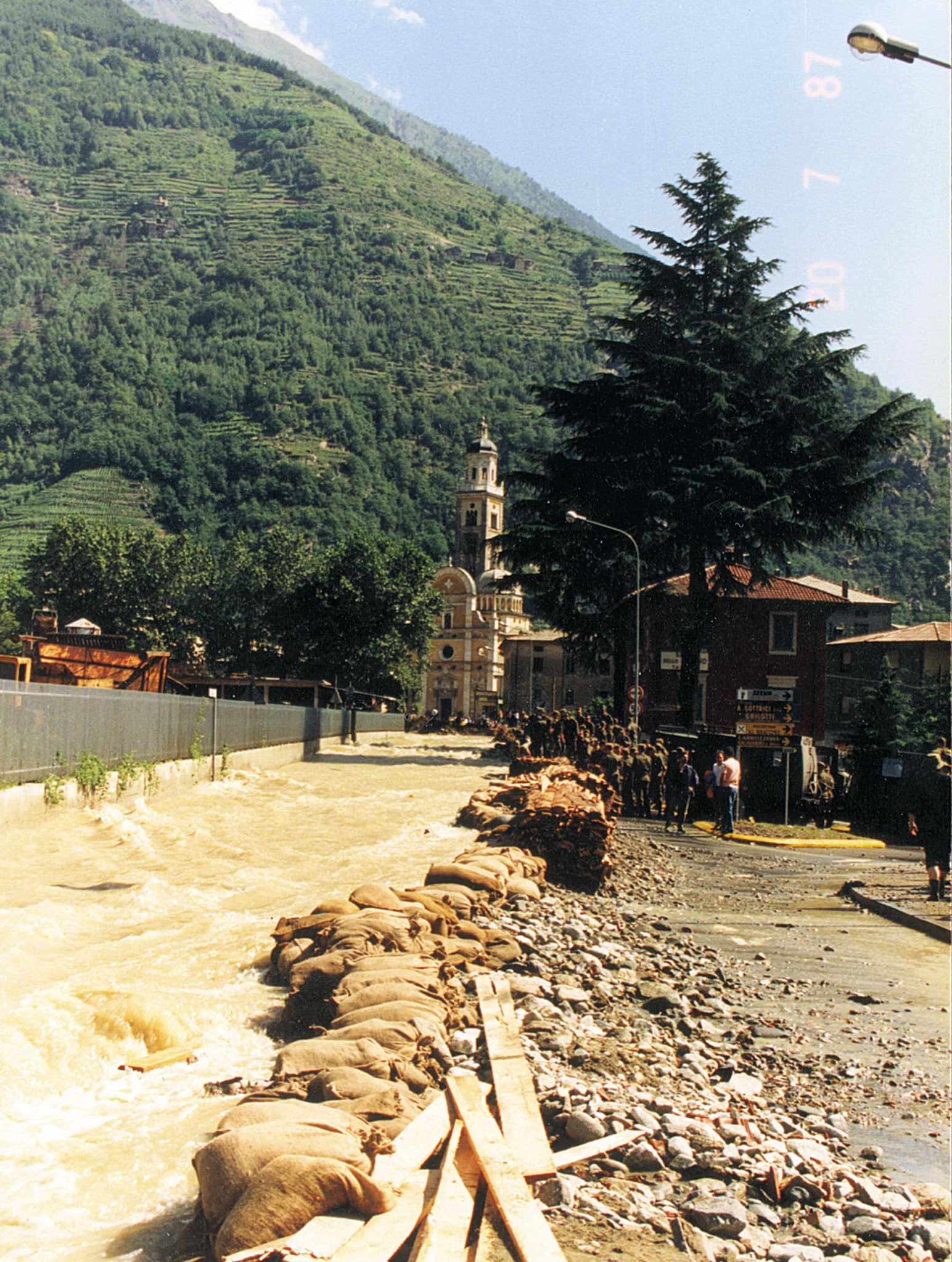 Tirano Raccolta firme per il Poschiavino sicuro Prima la Valtellina