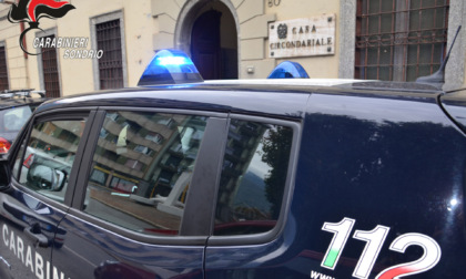 Aggredisce i carabinieri, arrestato 18enne ospite di una comunità
