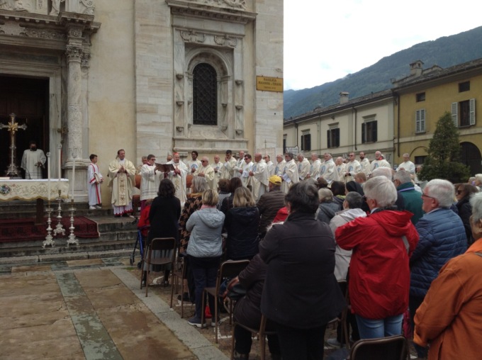 “Il Signore ci aiuterà a portare le nostre croci”