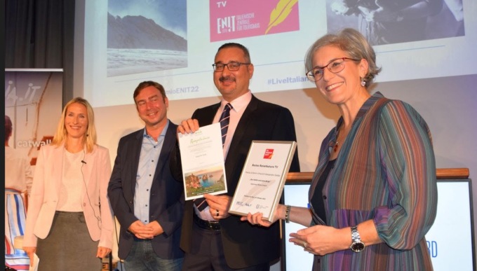 Il premio Premio Enit 2022 al documentario “La Valtellina e le sue montagne”