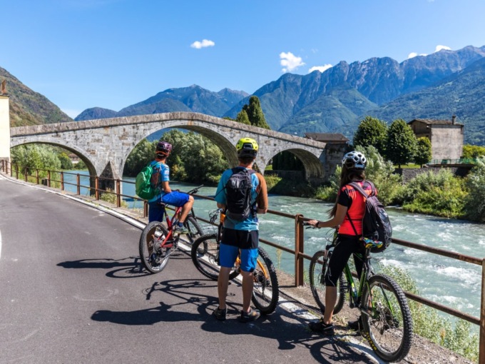 Il Cantone dei Grigioni e la Valtellina uniti in un itinerario ad anello