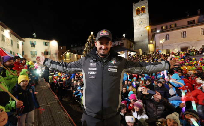 Grande festa in piazza e questa mattina la discesa
