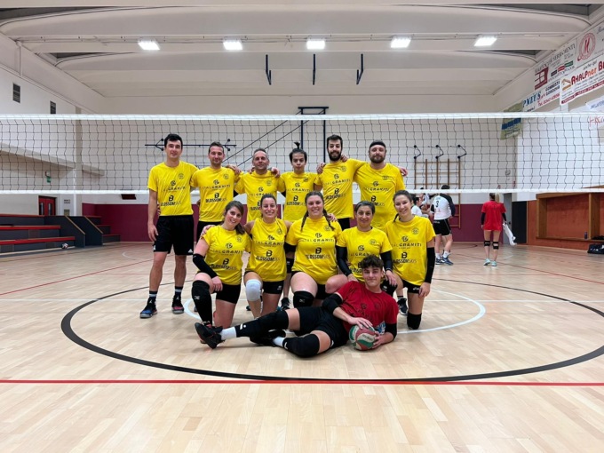 Campionato di pallavolo misto: nello scontro al vertice vincono gli Spritzzoccheri