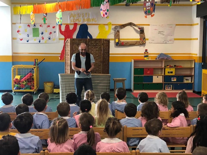 Spettacolo di marionette e visita agli anziani della Rsa per i bambini del Girotondo