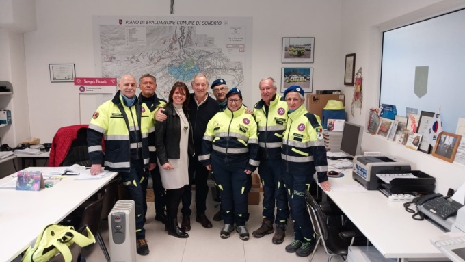 Il Comune dona un nuovo mezzo al Gruppo dell’Antincendio boschivo di Sondrio