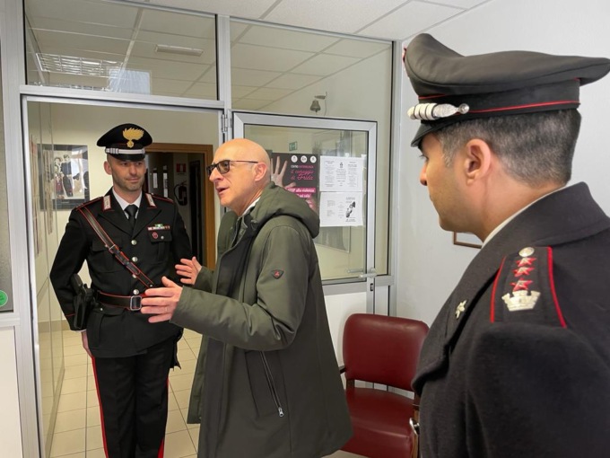 Il Prefetto Bolognesi in visita alla Stazione Carabinieri di Villa di Chiavenna