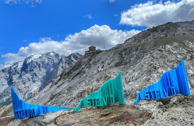 “Salite da Incubo – Top Climbs” porta sotto i riflettori il Passo dello Stelvio