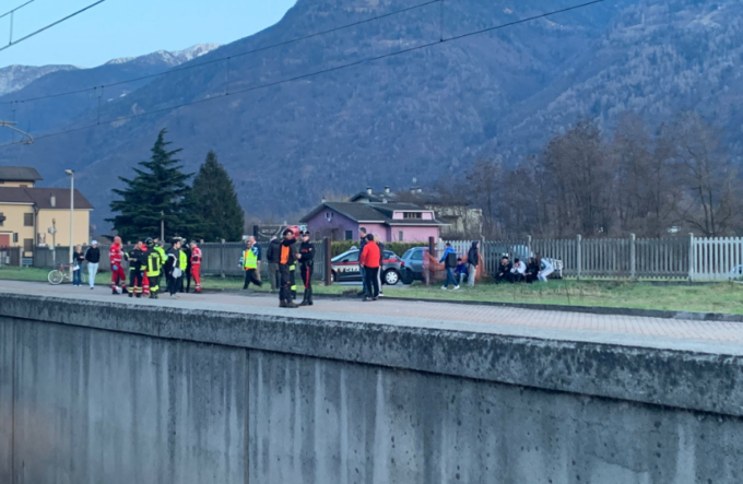 Travolti e uccisi dal treno a Berbenno: forse un gioco all’origine della tragedia