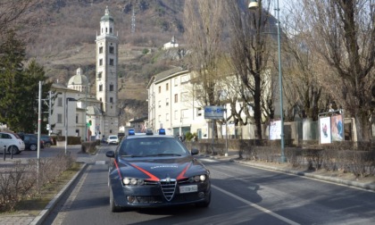 Violenza domestica a Tirano: arrestato 30enne