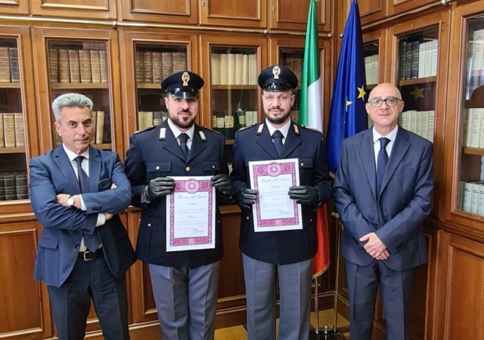 Due medaglie di bronzo per merito di servizio consegnate a Sondrio
