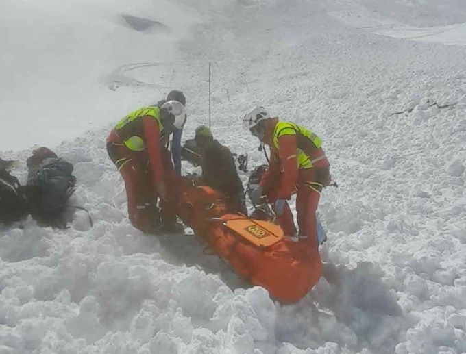 Quattro escursionisti travolti da una valanga LE FOTO