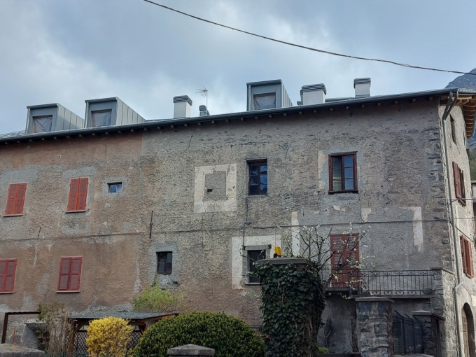 “Hanno rovinato un palazzo storico”