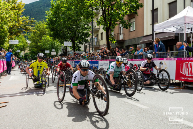 Il giro Handbike emoziona Tirano