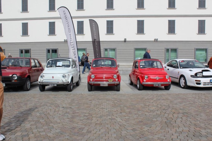 Nostalgia in piazza, le auto d’epoca conquistano Sondrio